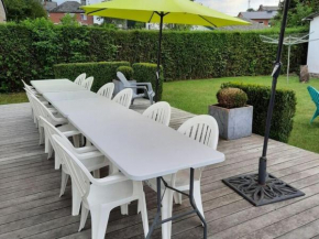  Plush Holiday Home in Nassogne with Private Garden  Насонь